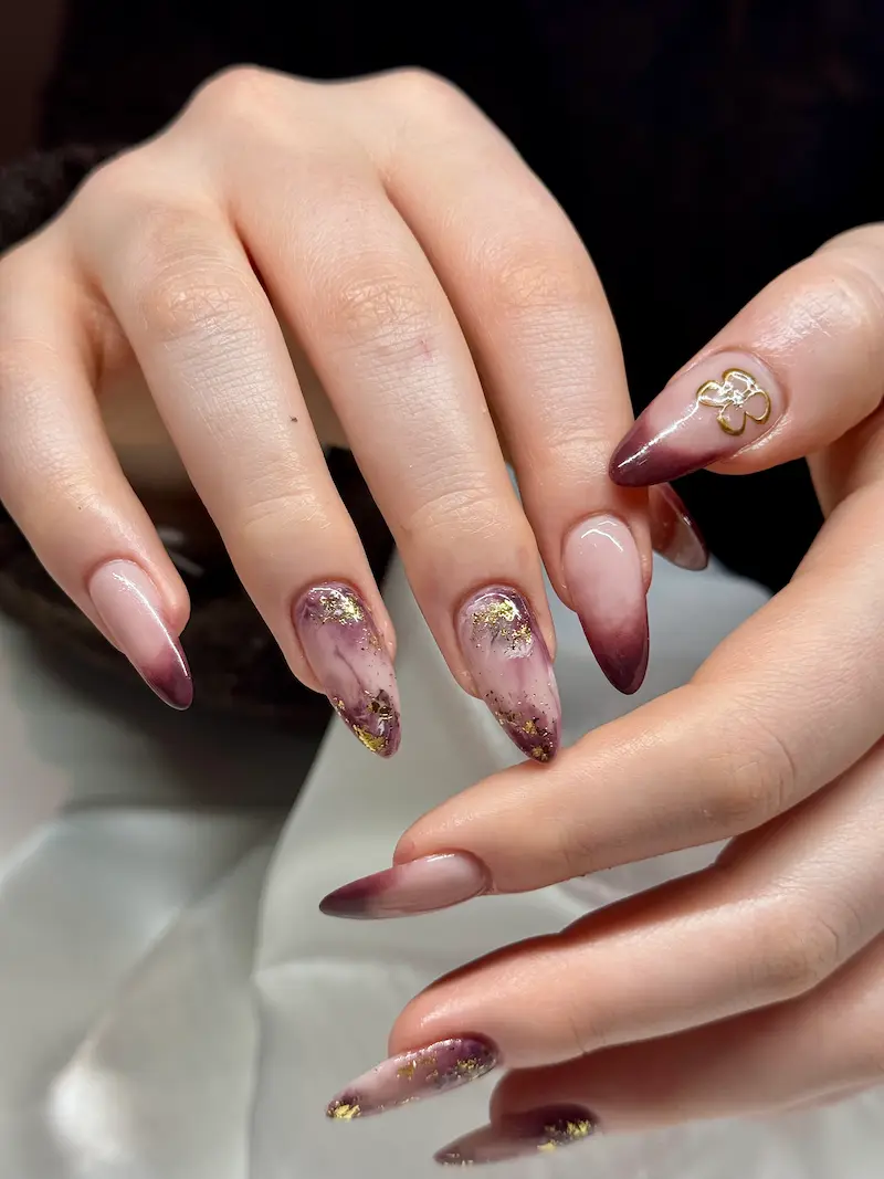 Unique artistic manicure and personalized nail beauty creation at our nail salon in Fribourg